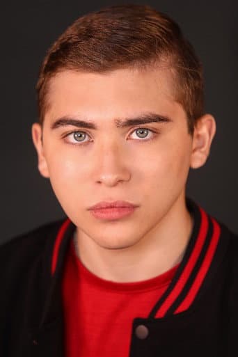 Raymond Ochoa fotoğrafı