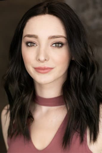 Emma Dumont fotoğrafı
